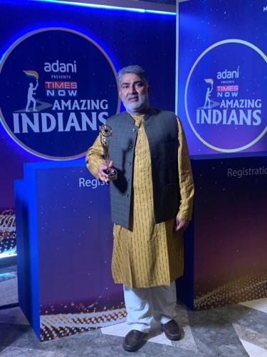 Amazing-Indian-Award-Photo